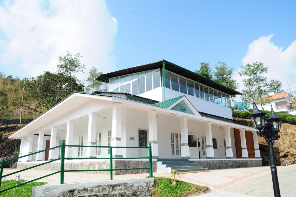 Куттикканам: Falcon Crest Vagamon