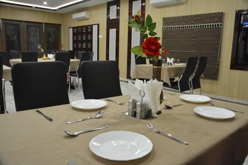 Варанаси: Hotel Raameshvaram Vatika