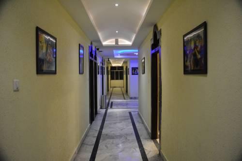Варанаси: Hotel Raameshvaram Vatika