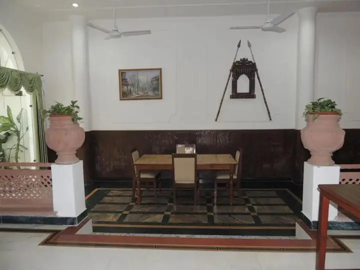 Праяградж: Kunjpur Guest House