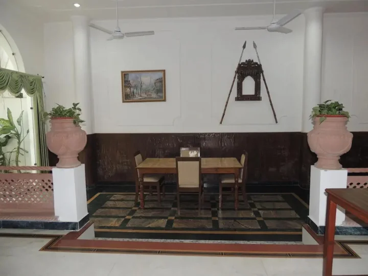 Праяградж: Kunjpur Guest House