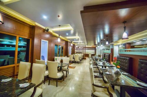 Sivakasi: Hotel Amil Rajapalayam