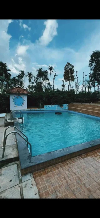 Султан-Батери: Karapuzha Lakeshore Resort