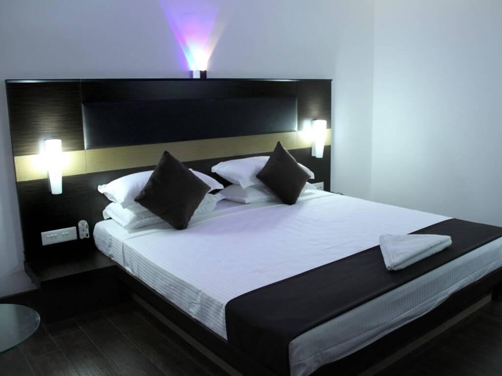 Соманур: Hotel The Home