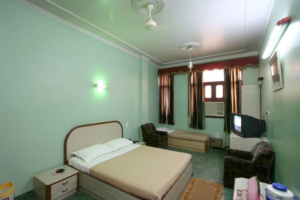 Нью-Дели: Hotel Woodland Dx