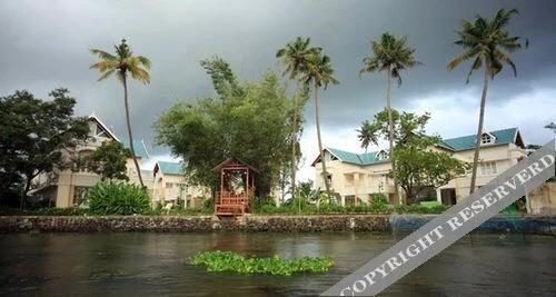 Эрамаллур: Punarnava Bamboo Lagoon Ayurveda Village