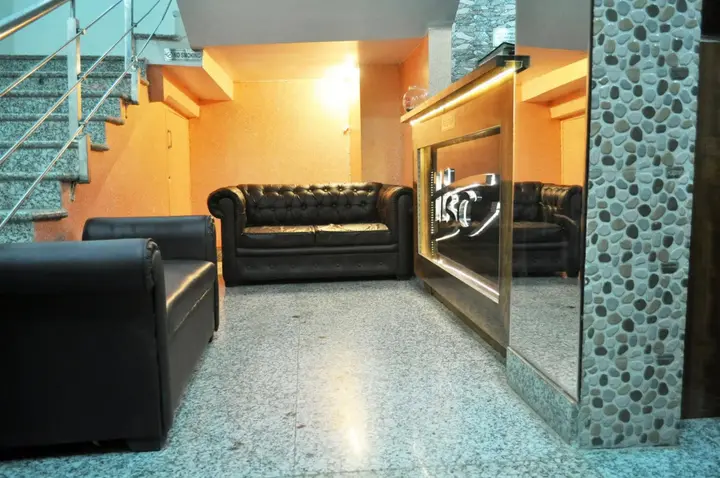 Нью-Дели: FabHotel Sehej continental