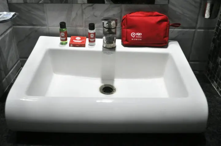 Нью-Дели: FabHotel Sehej continental