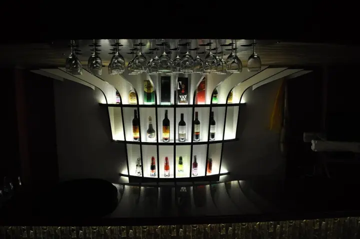 Пеллинг: Juniper Residency