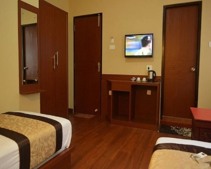 Пеллинг: Juniper Residency