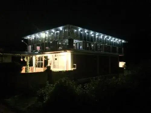 carousel image 0