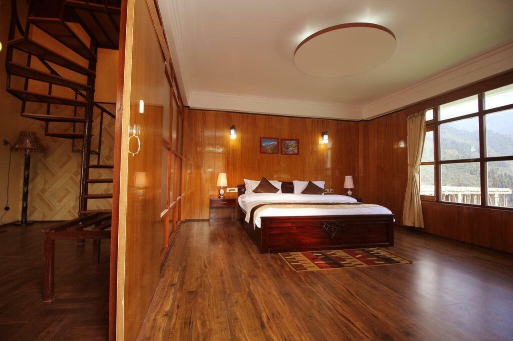 Пеллинг: Alpine Village Resort