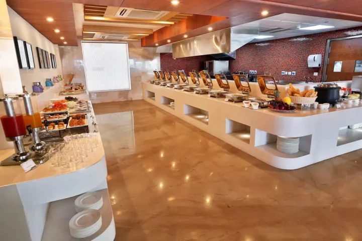 Газиабад: Ramada by Wyndham Ghaziabad Vasundhara