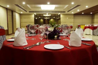 Газиабад: Ramada by Wyndham Ghaziabad Vasundhara