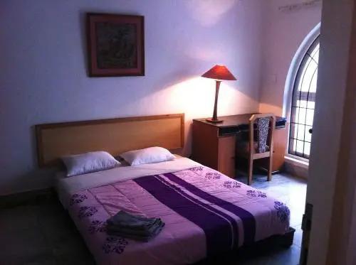 Бангалор: StayWithUs MG Road