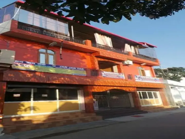 Дехрадун: Hotel Jan Jan Tak