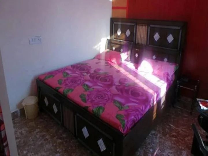 Дехрадун: Hotel Jan Jan Tak
