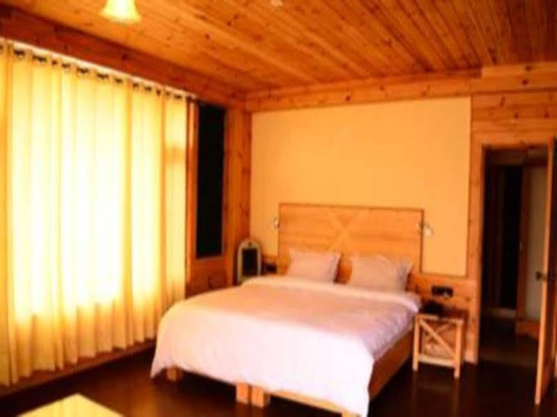 Манали: The White Stone Resorts