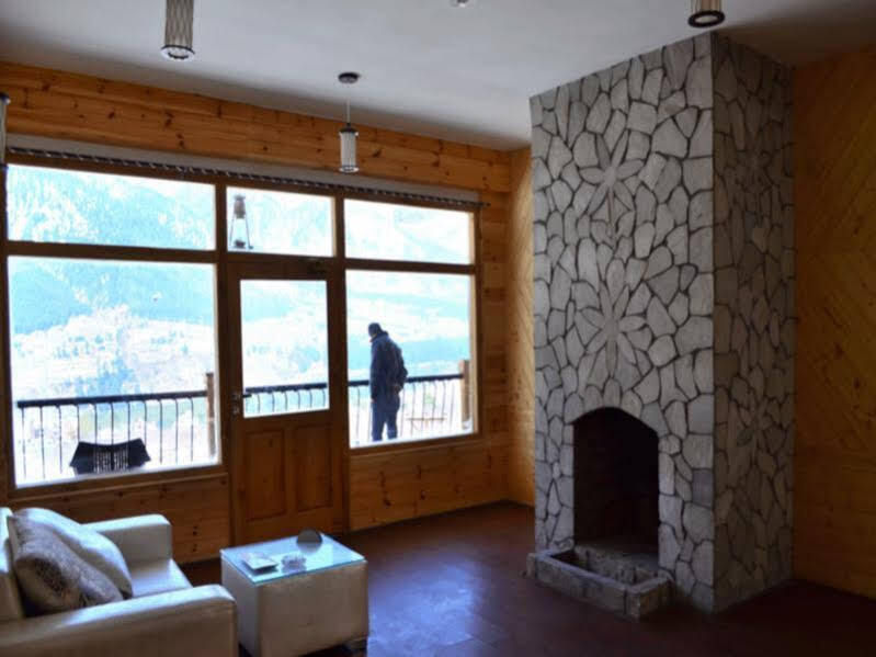 Манали: The White Stone Resorts