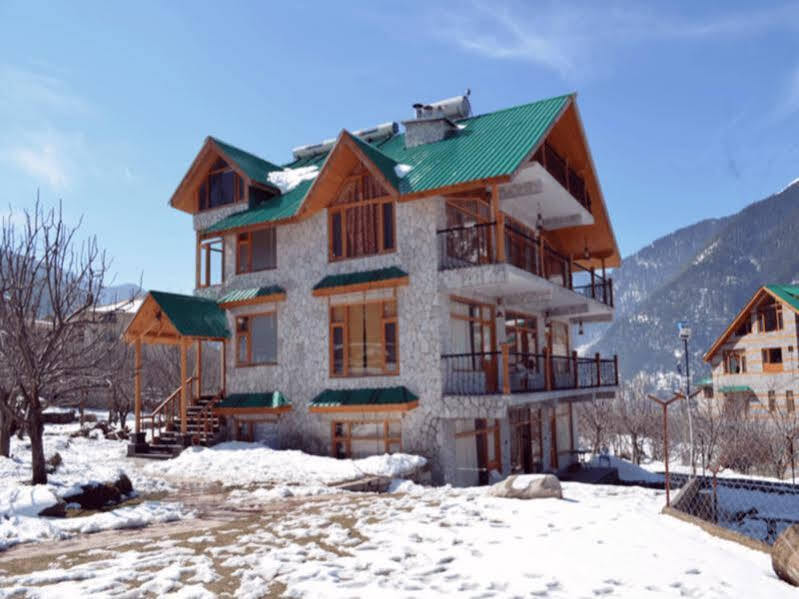 Манали: The White Stone Resorts