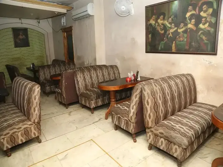 Катра: Satyam Hotel