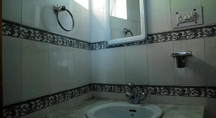 Манали: Himalayan Country House
