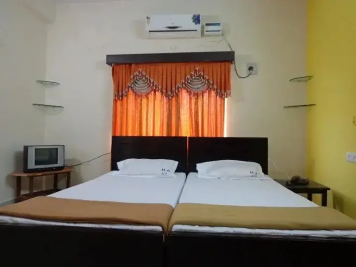 Хидерабад: Mannys Valley Suites