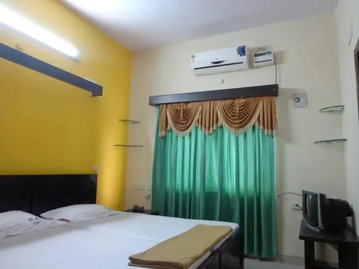 Хидерабад: Mannys Valley Suites