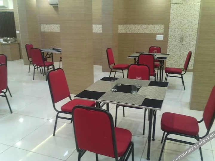 Асансол: Hotel The Signature Asansol