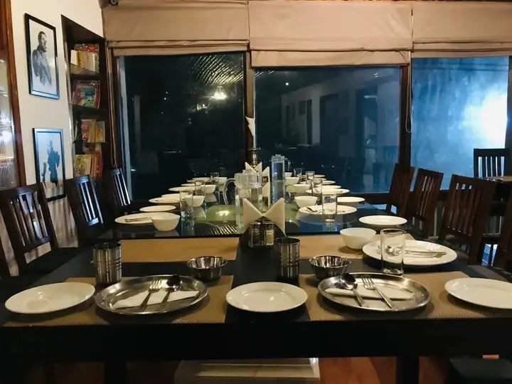 Солан: Dunn Perk Manor