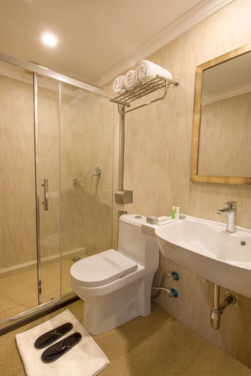 Куттикканам: Crown Valley Resorts