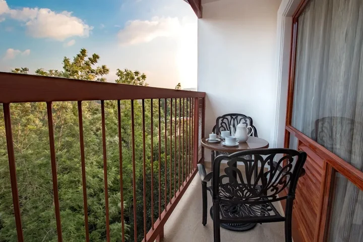 Куттикканам: Crown Valley Resorts