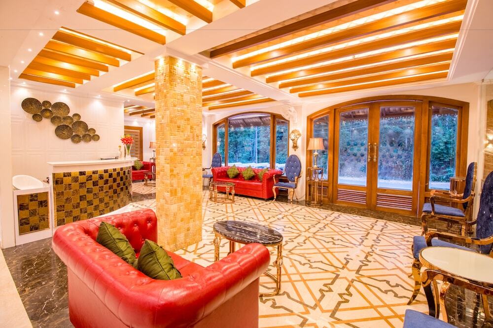 Куттикканам: Crown Valley Resorts