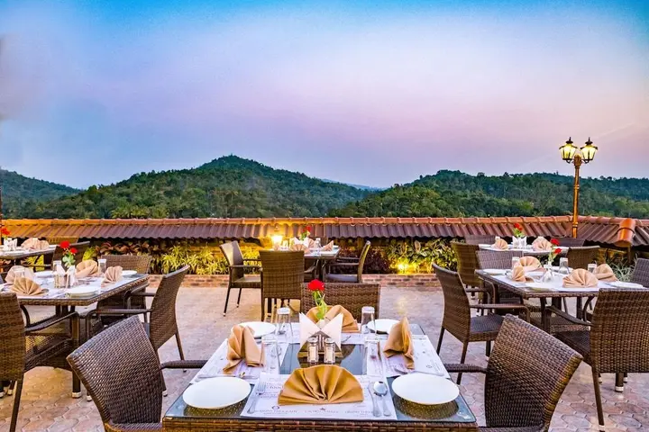 Куттикканам: Crown Valley Resorts