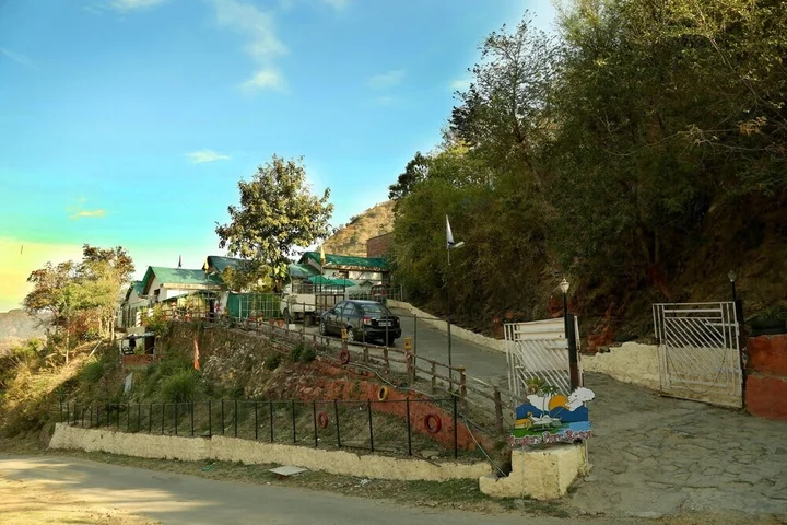 Кала Амб: Anglers Parc Resort by OpenSky
