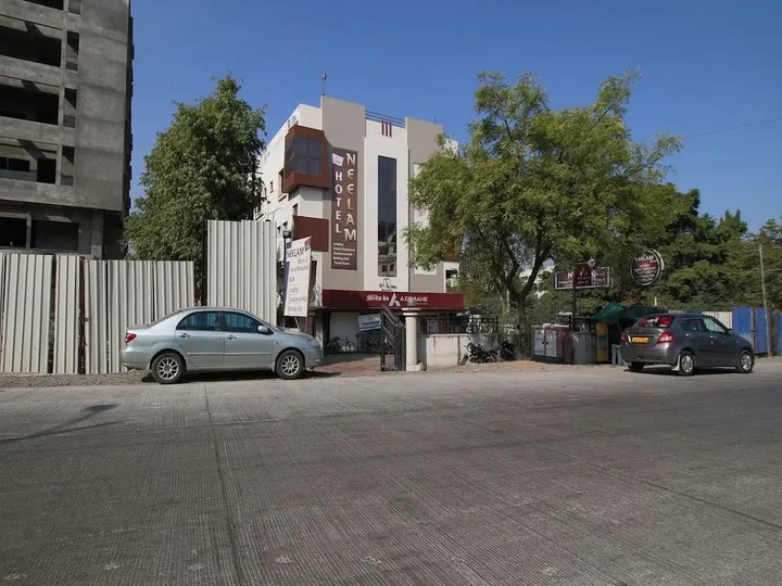 Amravati: Hotel Neelam