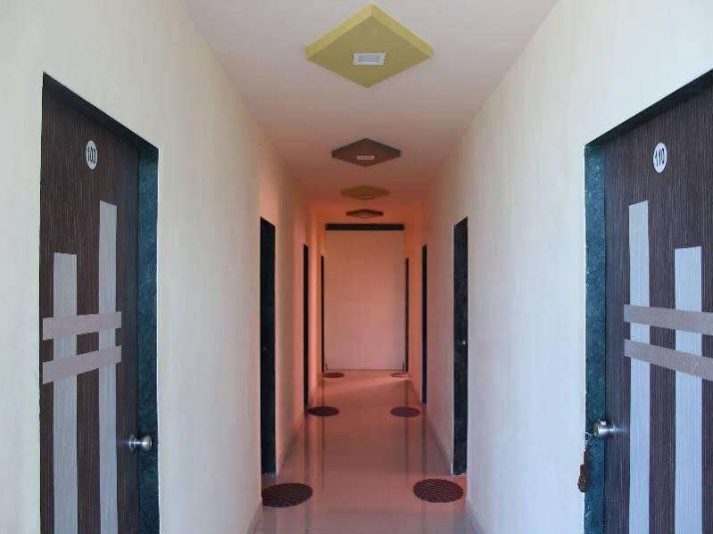 Сомнатх: Dreamland Hotel