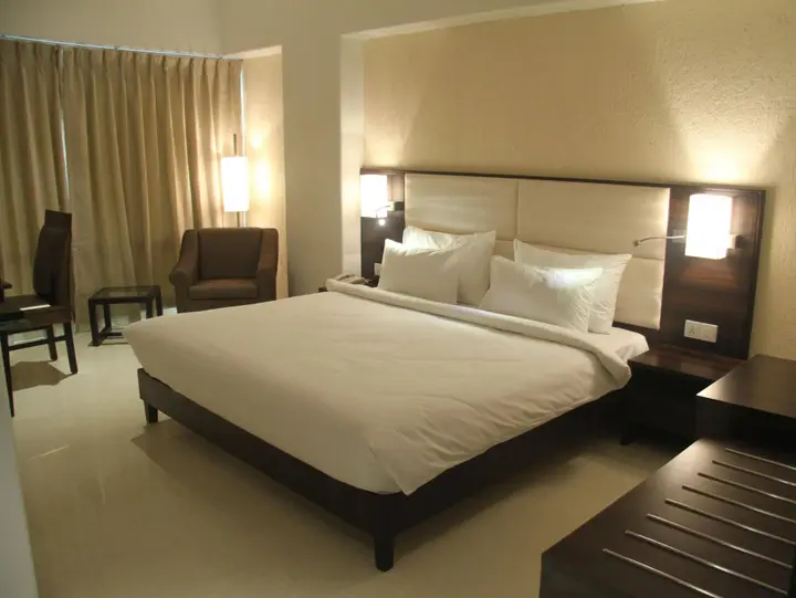Мумбаи: Hotel Beacon T2