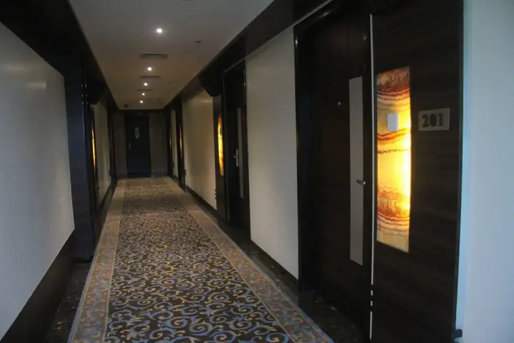 Мумбаи: Hotel Beacon T2