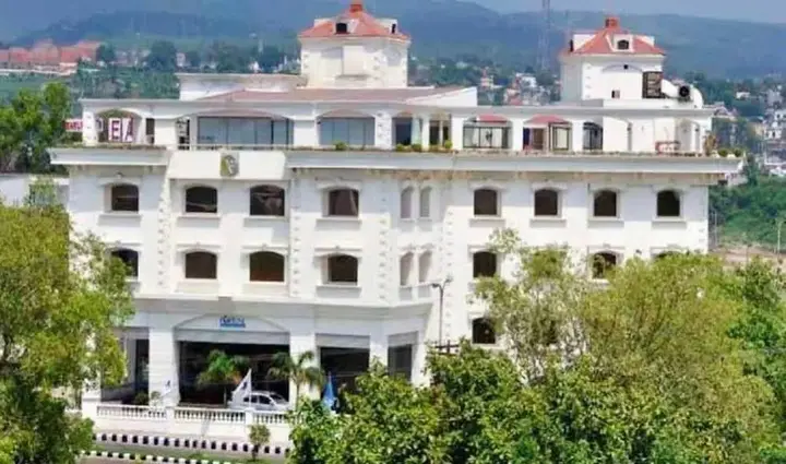 Катра: Fortune Inn Riviera Hotel