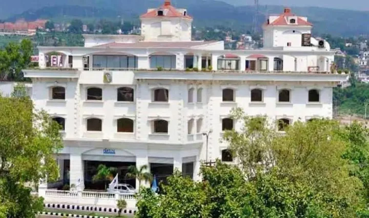 Катра: Fortune Inn Riviera Hotel