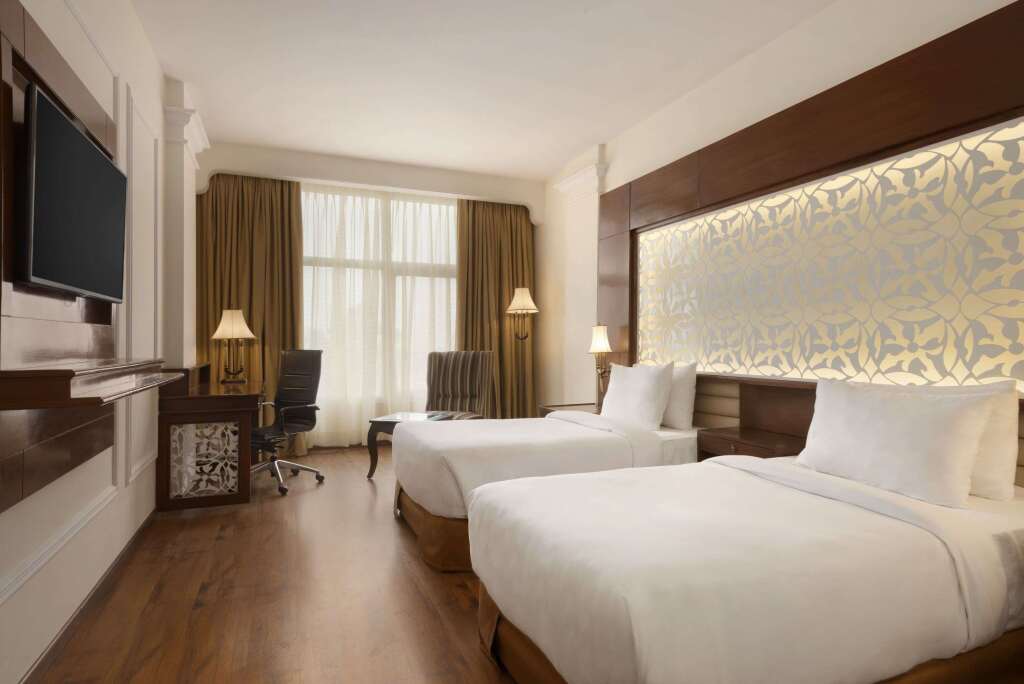 Чандигарх: Ramada Plaza by Wyndham Chandigarh Zirakpur