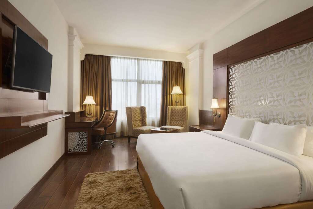 Чандигарх: Ramada Plaza by Wyndham Chandigarh Zirakpur