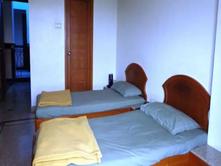 Бхудж: Hotel Abha International