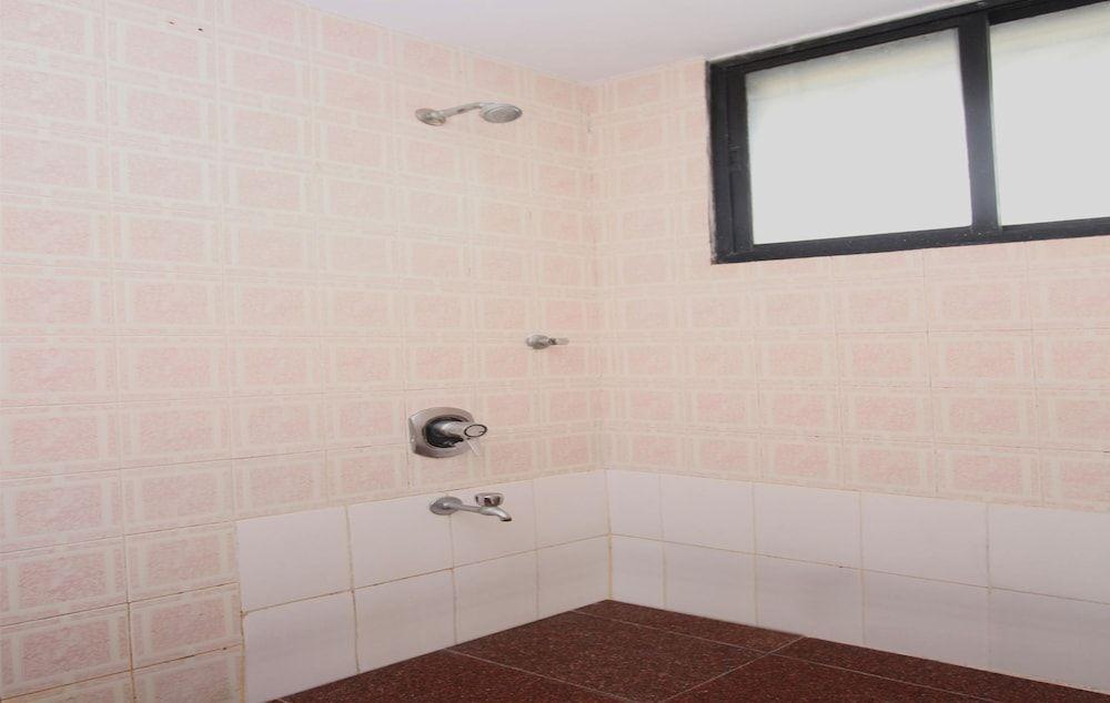 Бангалор: OYO 4452 Hotel Pigeon International