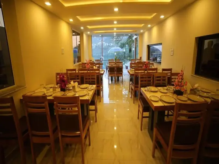 Наинитал: Royal Rosette Lake View Boutique Hotel
