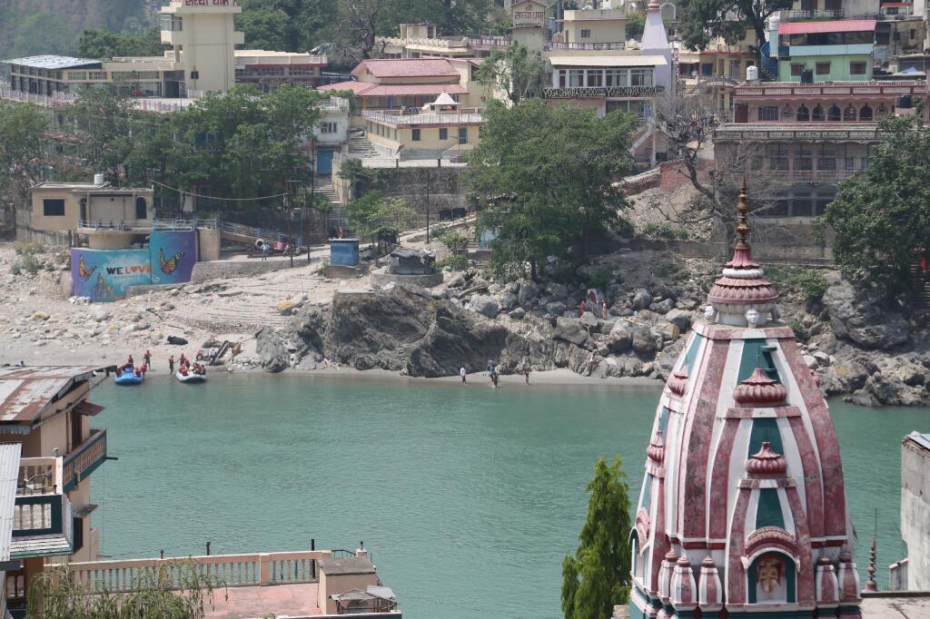 carousel image 0