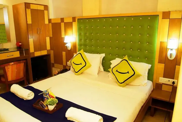 Мумбаи: Stay Vista Rooms near Marine Drive