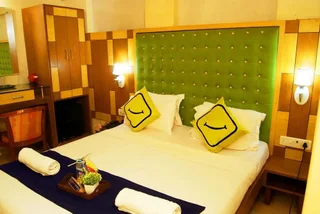 Мумбаи: Stay Vista Rooms near Marine Drive