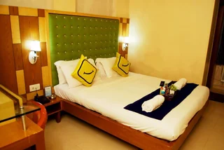 Мумбаи: Stay Vista Rooms near Marine Drive